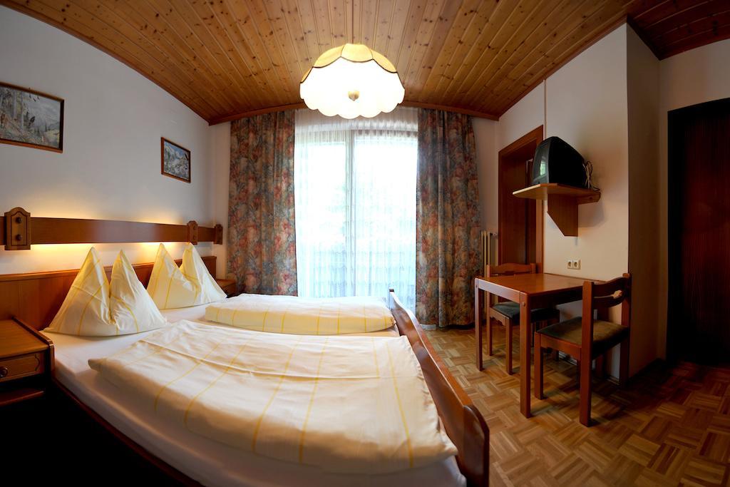 Gasthof Waldemar Hotel Hermagor Exterior photo